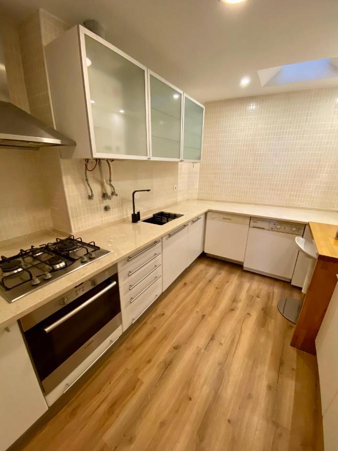 Bairro Alto Aloja Apartment Lisbon Bagian luar foto